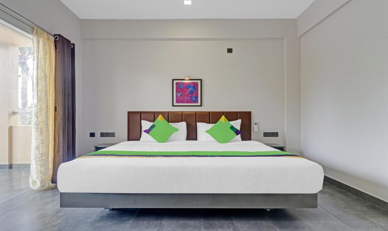 Treebo Grand Vistara Airport Suites Kochi 외부 사진