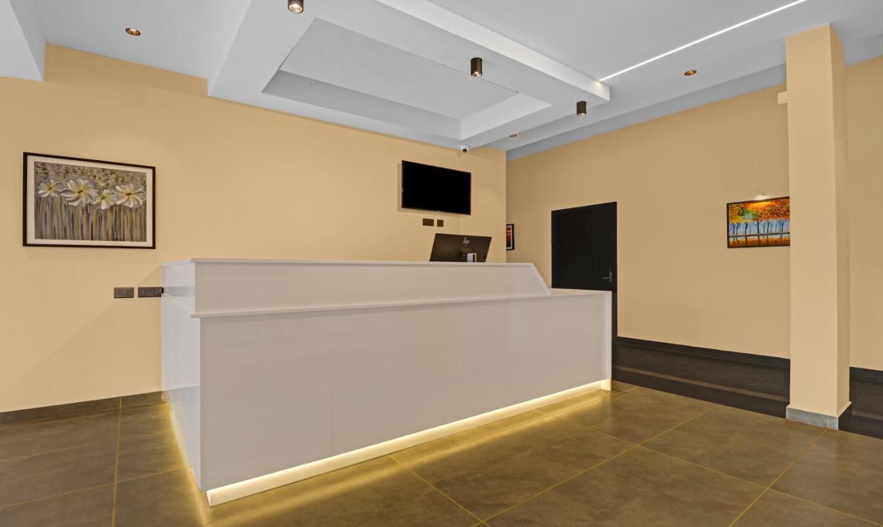 Treebo Grand Vistara Airport Suites Kochi 외부 사진